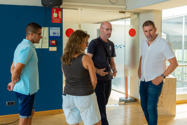 Finalitzem la segona fase del reacondicionament del Centre Aquàtic Municipal (CAM) amb l'obertura de les piscines, la sala d'activitats dirigides, els vestidors del soterrani i la zona de solàrium a partir del dimarts 1 de setembre