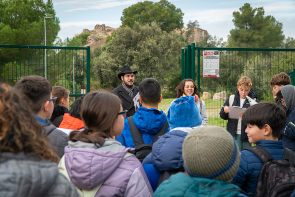 Visita del grup de sisè de l'Escola Ernest Lluch d'Abrera - dijous 20 de novembre 2025
