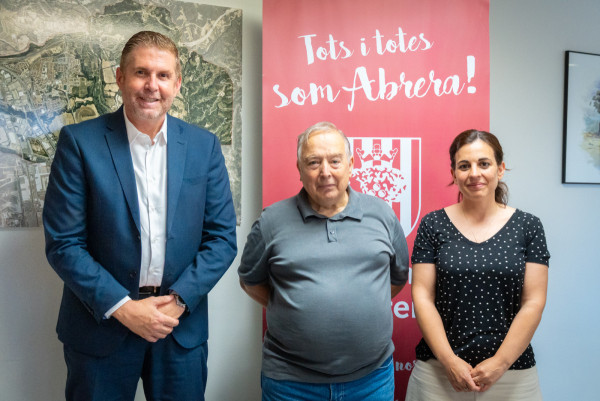 Des de l'Ajuntament d'Abrera incorporem el fons fotogràfic de Ramón Morral a l'Arxiu Municipal