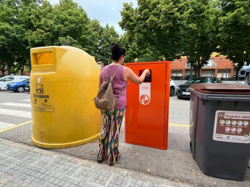 Abrera més sostenible! Instal·lem nous contenidors de recollida d’oli domèstic en diferents punts del nostre municipi