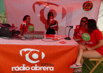 Gran èxit de participació al primer programa del "Viu l'Estiu" de Ràdio Abrera en directe des de la Piscina Municipal d'Estiu