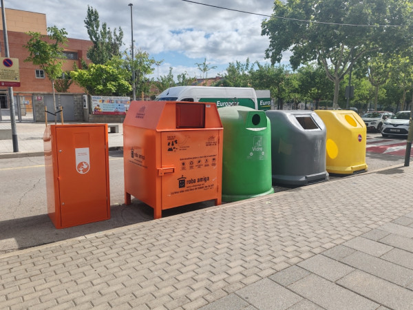 Abrera més sostenible! Instal·lem nous contenidors de recollida d’oli domèstic en diferents punts del nostre municipi