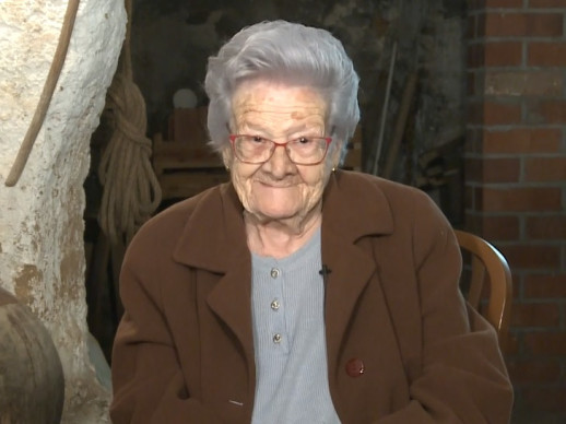 Lamentem la mort de la veïna il·lustre d'Abrera, Paulina Bonastre i Roig, als 102 anys, que va contribuir a preservar la memòria històrica del nostre municipi