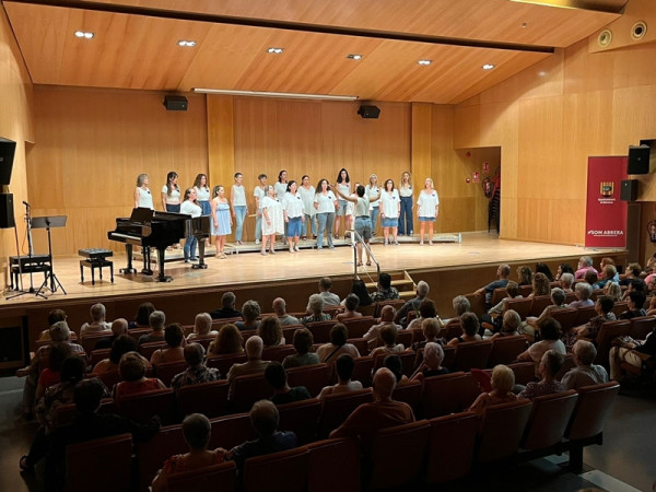 Abrera és cultura! Felicitem la Coral Contrapunt d'Abrera pels seus 40 anys de música al nostre municipi