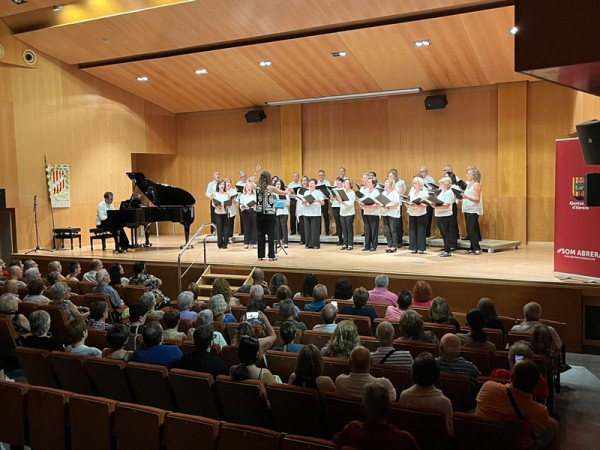 Abrera és cultura! Felicitem la Coral Contrapunt d'Abrera pels seus 40 anys de música al nostre municipi