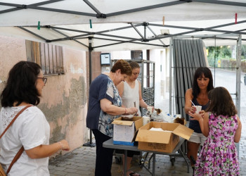 Els veïns i veïnes del barri del carrer de La Font d'Abrera celebren la seva Festa Major!