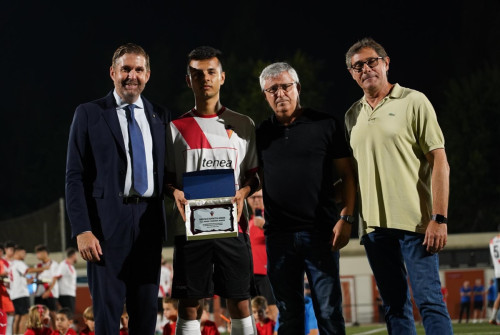 Assistim a la presentació dels equips per la temporada 2023-2024 de l'Agrupació Esportiva Abrera. Enhorabona!