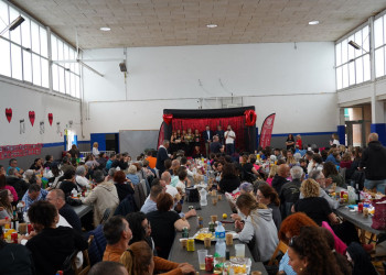 L’entitat Vive y Baila d'Abrera celebra el seu 10è aniversari amb una festa solidària i recull prop de 6.500 euros a favor de l'entitat Llerre By Jordi