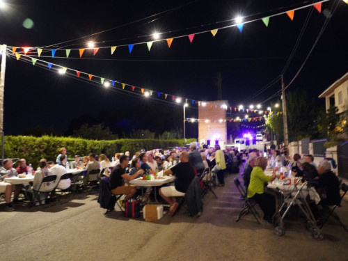 Gaudim de la Festa Major de La Florida, la darrera dels barris de l'any 2024, amb activitats per a tothom!