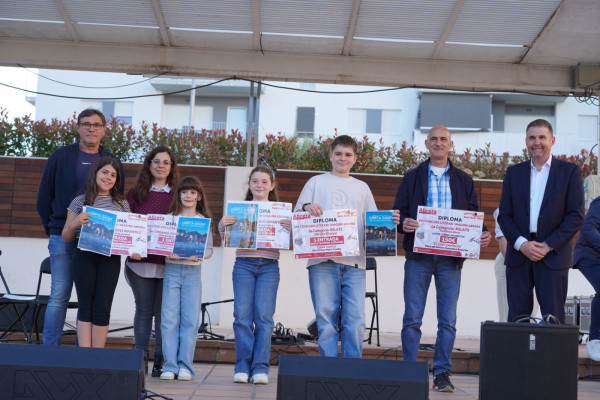 Tornem a gaudir de la diada de Sant Jordi a Abrera, amb autores i autors locals, concursos literaris, fira, lectures i moltes activitats per a tothom!