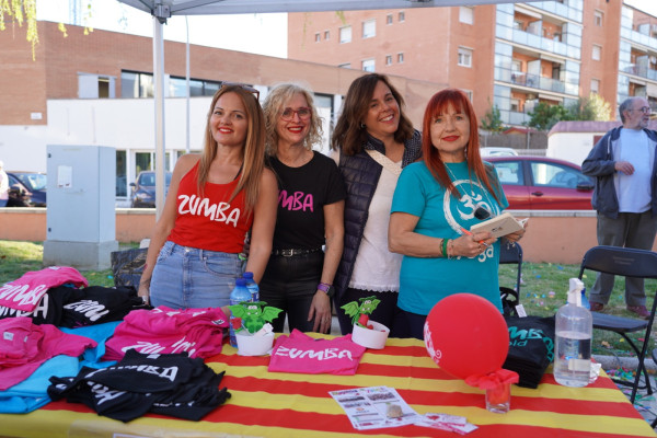 Tornem a gaudir de la diada de Sant Jordi a Abrera, amb autores i autors locals, concursos literaris, fira, lectures i moltes activitats per a tothom!