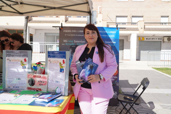 Tornem a gaudir de la diada de Sant Jordi a Abrera, amb autores i autors locals, concursos literaris, fira, lectures i moltes activitats per a tothom!