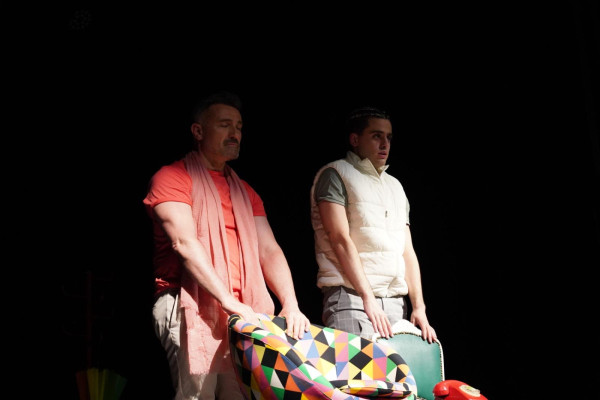 Gaudim de la cloenda del 27è Concurs de Teatre Amateur Vila d’Abrera, amb el lliurament de premis i l'actuació del Grup Escènic Illets d'Abrera, fora de concurs