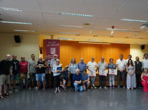 Pintem Abrera! Gran èxit de participació en la 47a edició del Concurs de Pintura Ràpida Vila d’Abrera, amb una trentena de participants!
