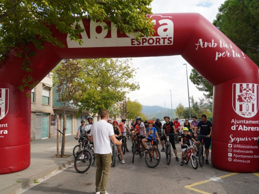 Diumenge 21 de setembre: Bicicletada popular i botifarrada per descobrir Abrera!