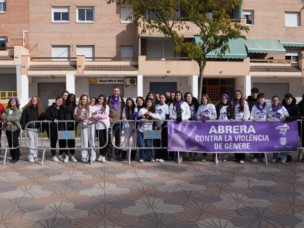 Abrera Municipi 100% Feminista! Omplim els nostres carrers de color lila en la VIII Marxa contra les violències masclistes, amb èxit de participació i prop de 250 persones inscrites!