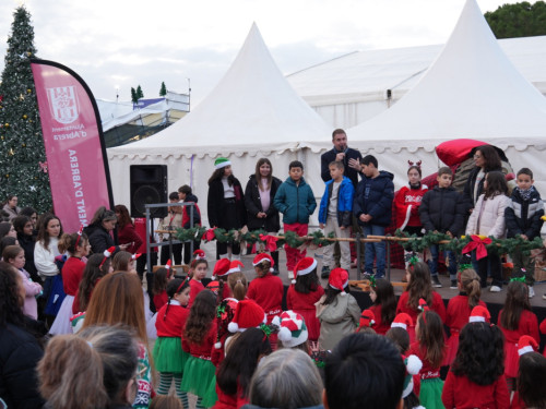Divendres 19 de desembre vam inaugurar el Parc de Nadal d'enguany, que romandrà obert fins al dimecres 7 de gener inclòs, amb la Carpa Diverespai, el Tobogan Gegant i activitats per a tothom