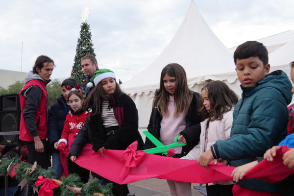 Divendres 19 de desembre vam inaugurar el Parc de Nadal d'enguany, que romandrà obert fins al dimecres 7 de gener inclòs, amb la Carpa Diverespai, el Tobogan Gegant i activitats per a tothom