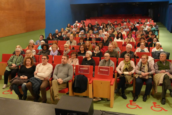 Donem el tret de sortida al 28è Concurs de Teatre Amateur Vila d’Abrera 2026 amb el Grup de Teatre Paranys de Sant Joan de Vilatorrada