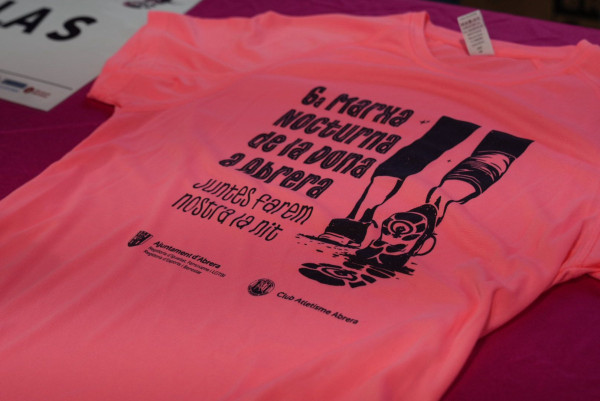 Abrera Municipi Feminista! Més de 300 persones han participat en la sisena Marxa Nocturna de la Dona a Abrera, amb el lema 'Juntes fem nostra la nit'