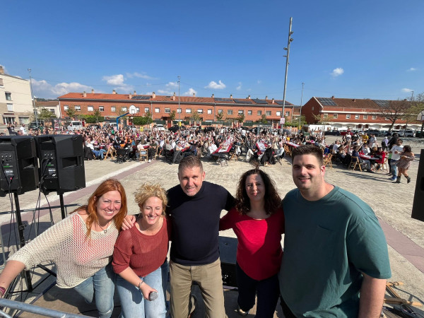 Gran èxit de participació en la 1a Calçotada Popular d’Abrera al Parc de Can Morral!