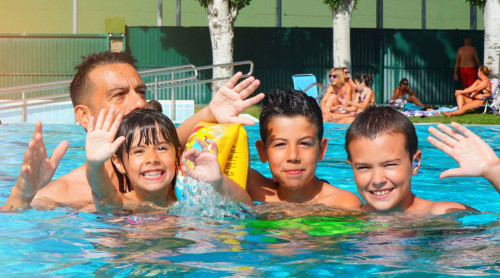 Gaudim de la Piscina Municipal d'Estiu!