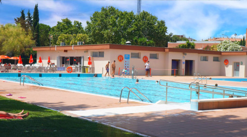 Gaudim de la Piscina Municipal d'Estiu!