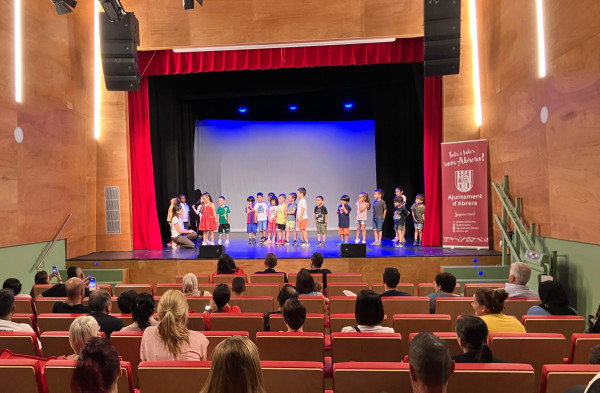 Els centres educatius tanquen el curs escolar 2024-25 - Escola Francesc Platón i Sartí