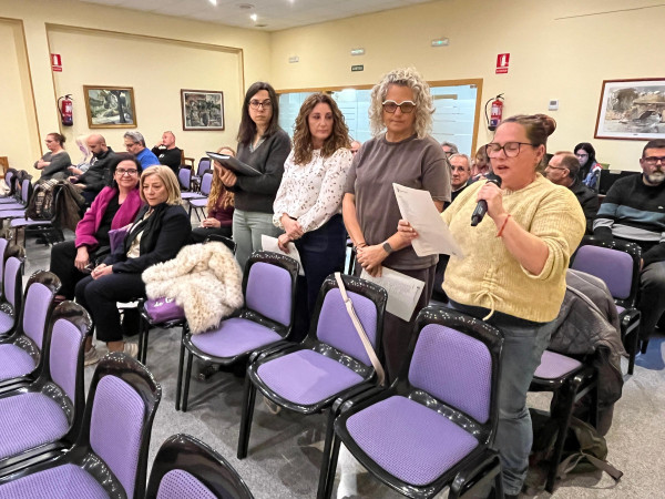 Ple municipal ordinari de l'Ajuntament d'Abrera 26-03-26 Lectura del manifest del 8M a càrrec d'Amb Cor de Gòspel