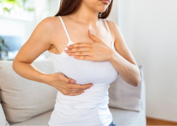 Prevenció del càncer de mama. Imatge de Freepik