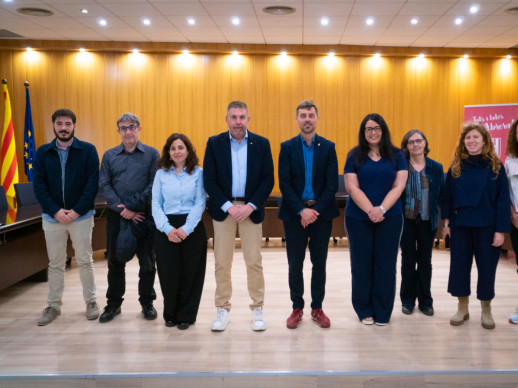 La inversió en energies renovables i l'ús eficient de l'aigua centren la visita a Abrera del Diputat d’Acció Climàtica i Transició Energètica, Marc Serra