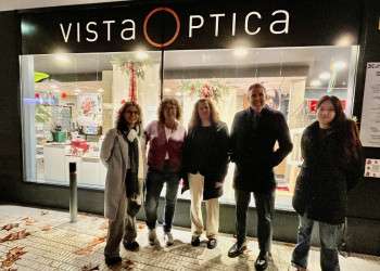 Visitem els establiments participants en el 15è Concurs d’aparadors Nadalencs d’Abrera!