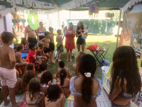 Ràdio a Abrera a la Piscina Municipal d’Estiu! Dimecres 13 de juliol de 2022 ens hem divertit amb l'emissió en directe de 