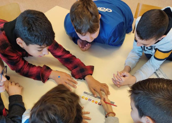 Els i les escolars del nostre municipi continuen realitzant enguany les visites a la Biblioteca Josep Roca i Bros, per conèixer l'equipament i els seus serveis