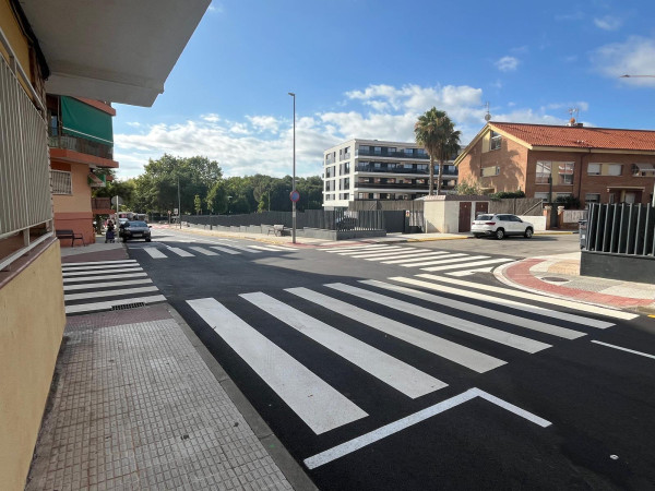 A Abrera millorem el nostre espai públic! Finalitzem els treballs de reparació i millora de la via pública en el carrer de Josep Tarradellas del nucli urbà