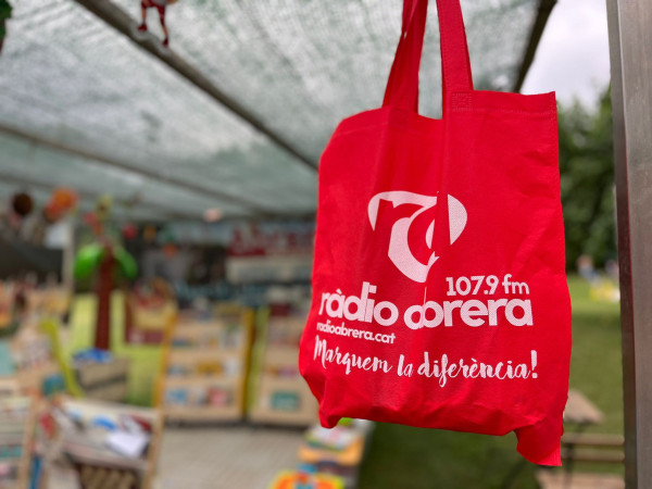 Ràdio Abrera a la Piscina: Dimecres 9 de juliol de 2025: Gaudim amb l'Associació Cultural de balls de saló Pas a Pas