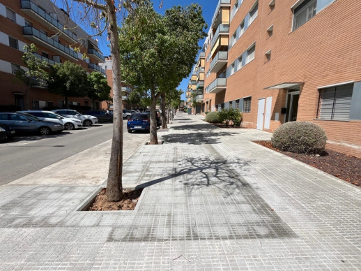 Finalitzats els treballs de reparació de voreres a diversos carrers del barri del Rebato d'Abrera