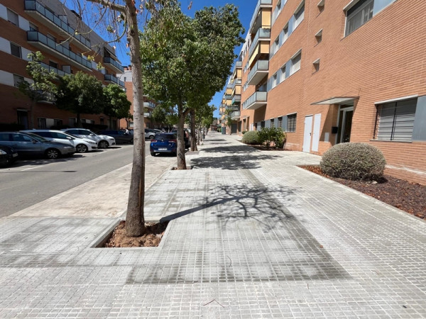 Finalitzats els treballs de reparació de voreres a diversos carrers del barri del Rebato d'Abrera