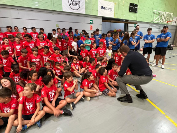 Visitem L'Escola Esportiva d’Estiu Municipal al Pavelló d'Esports Municipal
