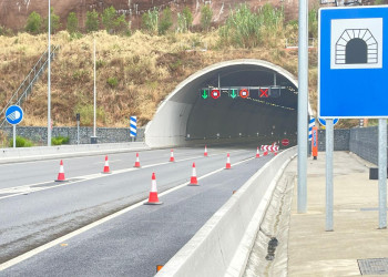 ACTUALITZACIÓ: DIMECRES 27 D'AGOST - 12.00H: Restablert el trànsit en el Túnel de Voltrera d'Abrera, a la B-40, en ambdós sentits de la circulació