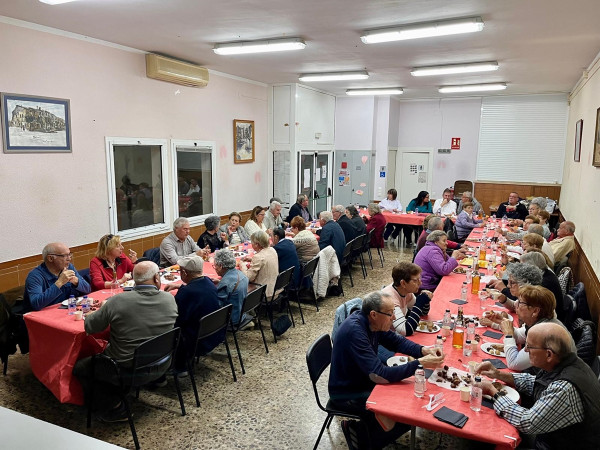 A Abrera celebrem la Castanyada i Halloween amb gran èxit d'assistència i participació en les diferents propostes organitzades des de l'Ajuntament i les nostres entitats!