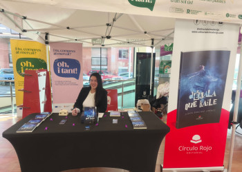 Dissabte 15 de novembre. Dissabte 15 de novembre. Signatura del llibre “Déjala que baile” de Judith Sánchez