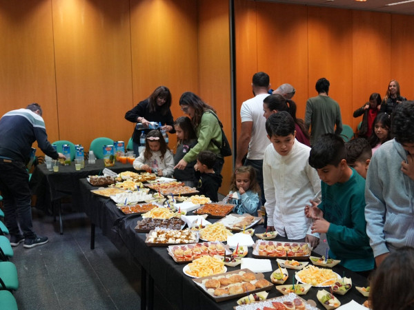 Abrera amb els nostres infants! Commemorem el Dia Internacional de la Infància amb un espectacle musical familiar!