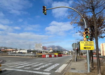 Del dimecres 10 al divendres 19 de desembre inclòs, queda tallat temporalment el carril de sortida del nucli urbà al carrer de Manresa, amnb motiu de la instal·lació de pantalles acústiques