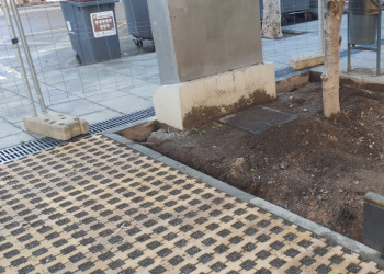 Avancen a bon ritme els treballs de reparació i millora dels jardins de la plaça de Rafael Casanova