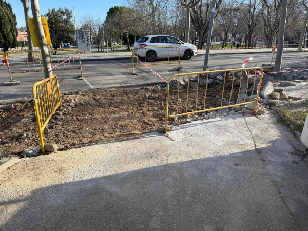 A Abrera millorem el nostre espai públic! Continuem duent a terme treballs de reparació de voreres al carrer de Federico García Lorca, davant del Club Petanca Abrera