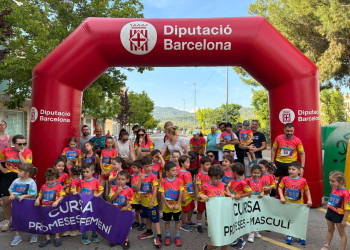 Gran èxit d'assistència i participació en la 17a Abrera Corre D9 2025 'Memorial A. Serrano', amb més de 800 participants. Gràcies, Abrera!