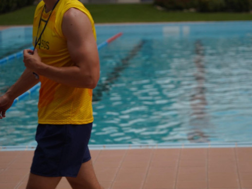 Davant les elevades temperatures, dimecres 8, dijous 9 i divendres 10 de juliol de 2026, l’accés a la Piscina d’Estiu Municipal serà gratuït per a totes les persones empadronades a Abrera