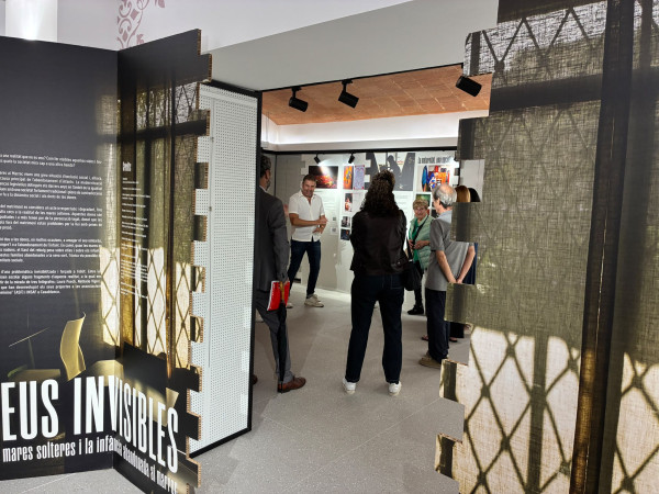 Inaugurem l’exposició 'Veus invisibles. Mares solteres i infància abandonada al Marroc', a l'Espai Artístic Pere Torres